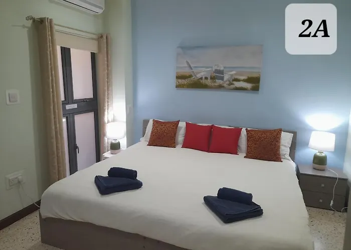 Seabreeze Guestrooms 4*