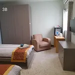 게스트하우스 Seabreeze Guestrooms 4*