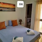 Seabreeze Guestrooms 4*
