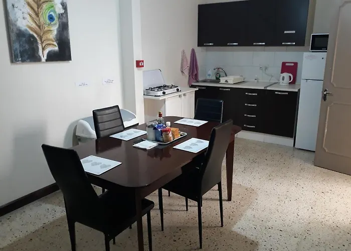 Seabreeze Guestrooms 圣保罗湾城