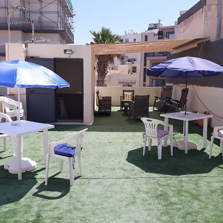 Seabreeze Guestrooms 4*